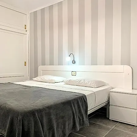 Pool Cardenal Apartment *