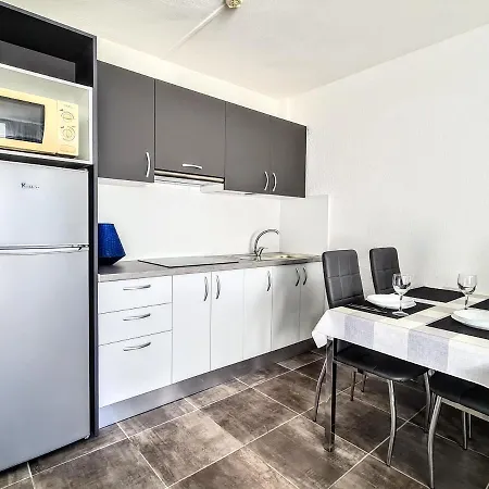 Apartment Pool Cardenal
